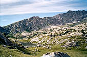 Parco Nazionale del Mercantour, valle di Fontanalba dominata dal Monte Bégo (2872 m)